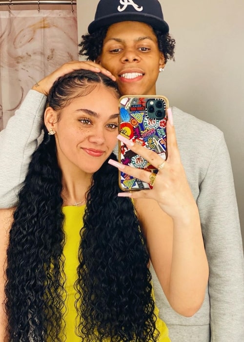 Alicia Montes and her boyfriend Kyrease Gipson in a selfie that was taken March 2021