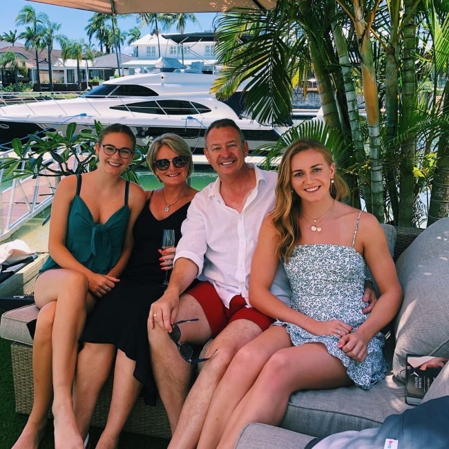 Ariarne Titmus as seen in a picture with her family sister Mia and parents Robyn and Steve Titmus in Gold Coast, Queensland in December 2018