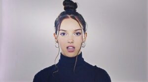 Lyna Khoudri