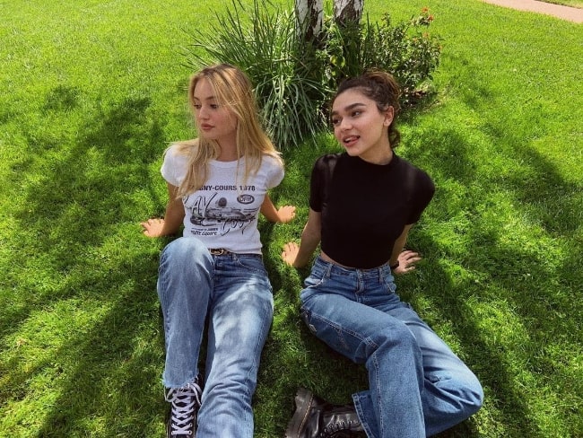 Paulina Chávez (Right) and Bella Podaras in an Instagram post in April 2021