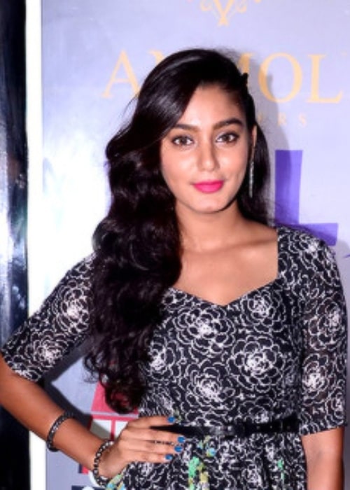 Sana Makbul as seen at the success party of Box Cricket League in 2014