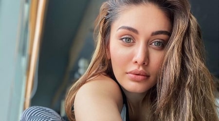 Shefali Jariwala Height, Weight, Age, Family, Biography, Spouse