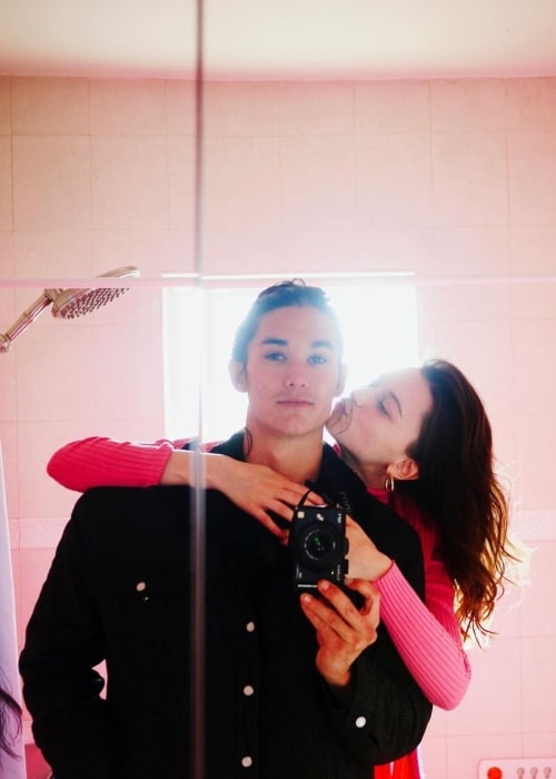 Valentina Cytrynowicz as seen in a selfie with her beau BooBoo Stewart in January 2021