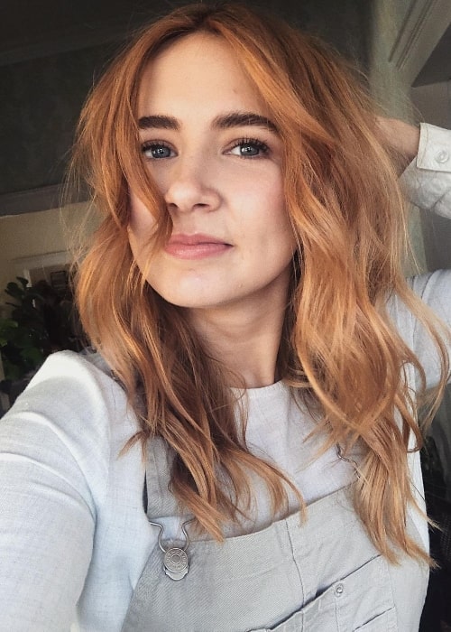 Eliza Bennett in a selfie in Los Angeles, California in February 2021