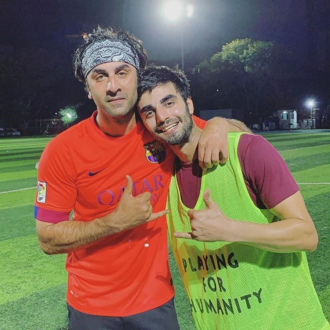 Karan Jotwani (Right) posing for a picture alongside Ranbir Kapoor