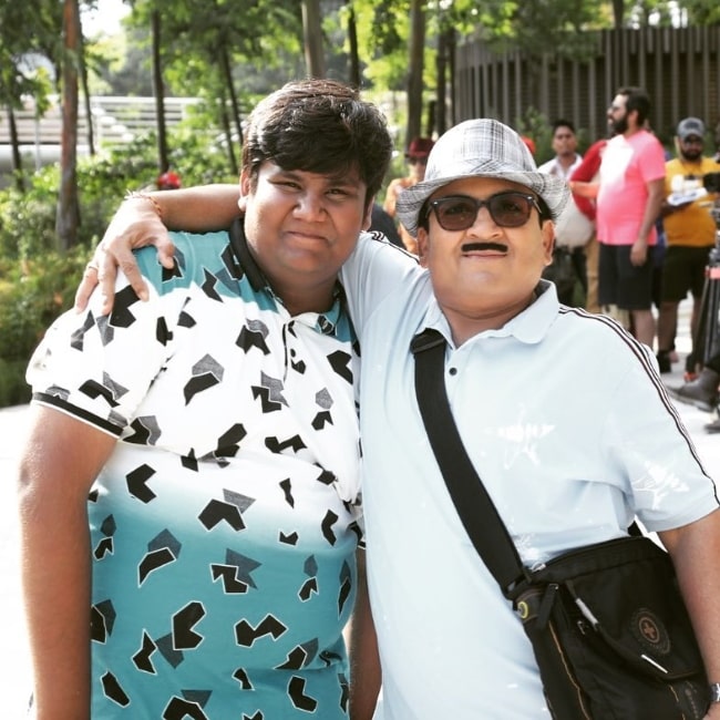 Kush Shah (Left) and his 'Taarak Mehta Ka Ooltah Chashmah' co-star Dilip Joshi as seen in an Instagram post in March 2019