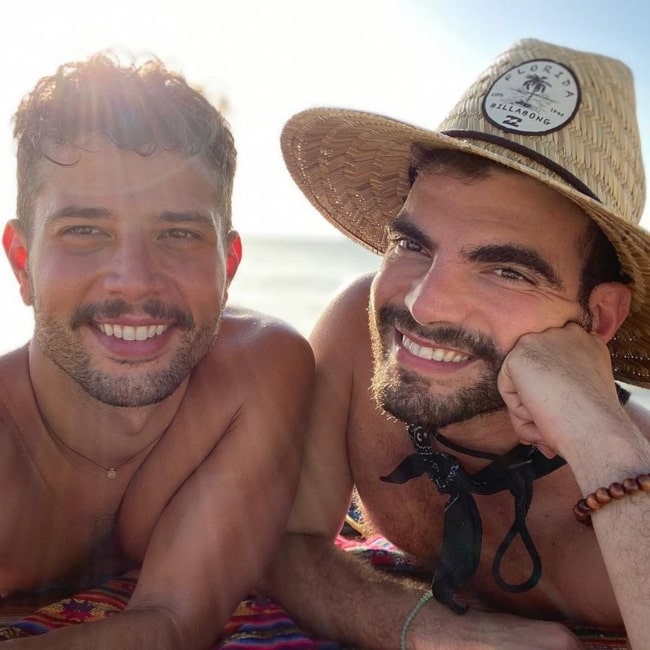 Rafael de la Fuente and his partner Pablo Costanzo in a selfie that was taken in October 2020