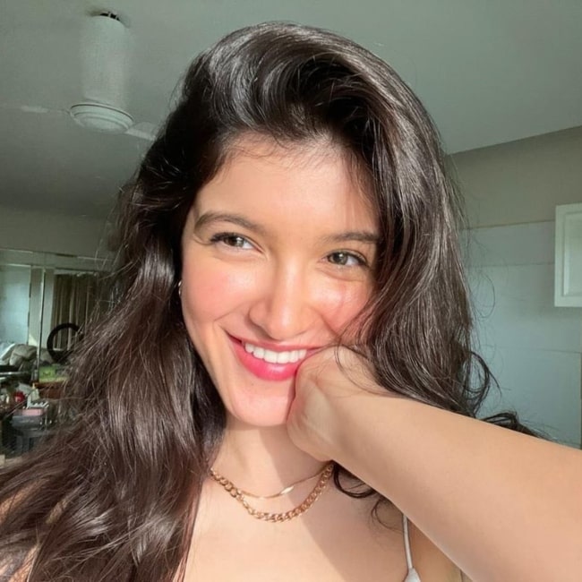 Shanaya Kapoor as seen in a selfie that was taken in June 2021