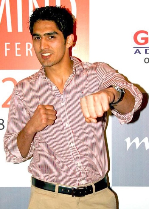 Vijender Singh at the opening of Milind Soman's gym in Mumbai, Maharashtra