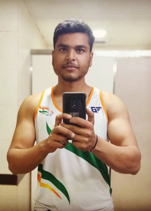 Yogesh Kathuniya as seen in a selfie that was taken in Jawaharlal Nehru Stadium, Delhi in March 2019