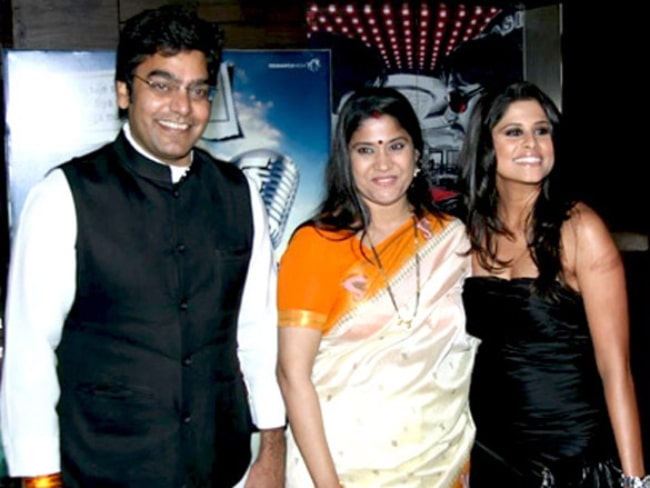 From Left to Right - Ashutosh Rana, Renuka Shahane, and Sai Tamhankar as seen at the premiere of Marathi film 'Mission Possible' in 2012