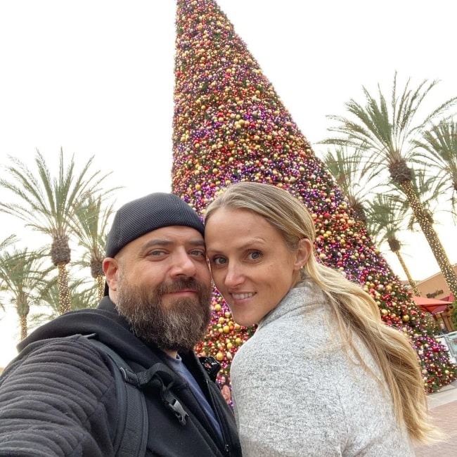 Jinger Olinselot as seen in a selfie that was taken with her beau Carl in November 2019