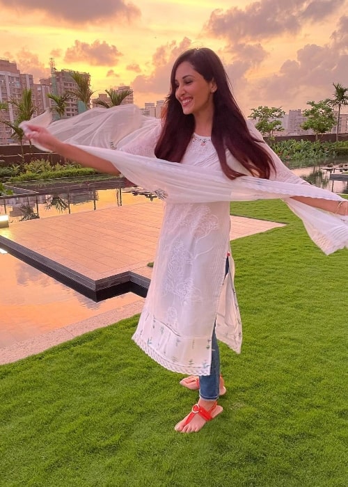 Pooja Chopra enjoying a sunset in June 2021