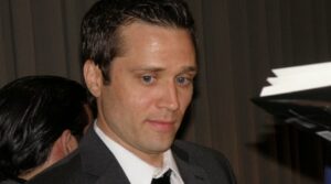 Seamus Dever