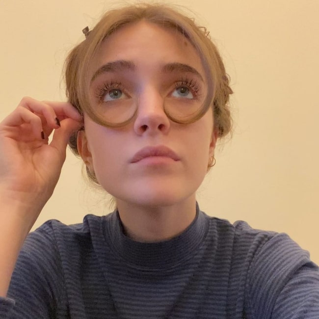 Talia Ryder in April 2021 wearing hair glasses