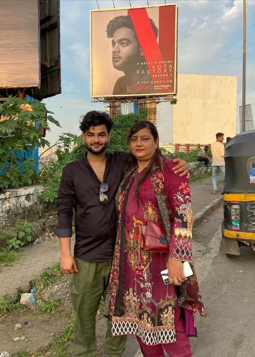 Alam Khan and his mother in October 2021