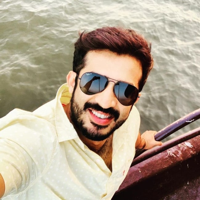 Anchor Ravi as seen in a selfie that was taken in June 2019