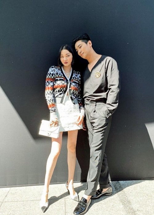 Ju Ji-hoon and Jang Yoon-ju in a picture that was taken in May 2019