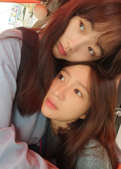Lee Yoo-mi as seen in a picture that was taken with singer and actress Ahn Hee-yeon in April 2021