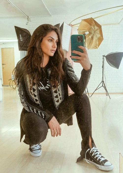 Renata Notni as seen while taking a mirror selfie in October 2021