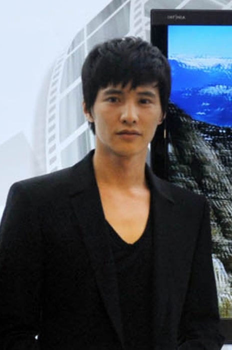 Won Bin in 2011