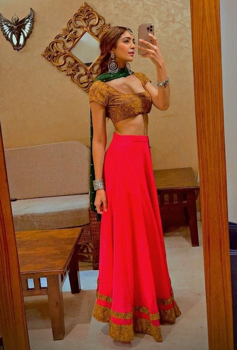 Yogita Bihani as seen while taking a mirror selfie in June 2021