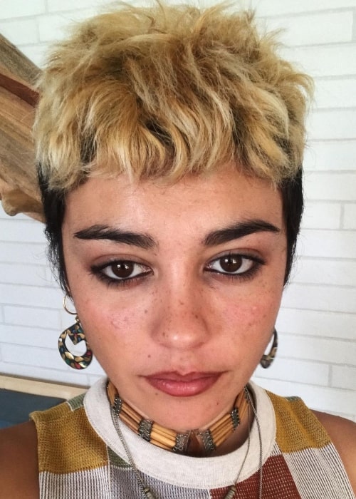 Carla Díaz as seen in a selfie that was taken in October 2021
