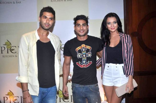 Prateik Babbar (center) and Amy Jackson as seen together in 2012