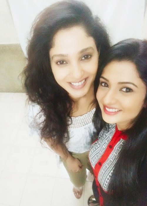 Suman Ranganathan as seen in a selfie with fellow actress Sonal Monteiro in May 2017, in Bangalore
