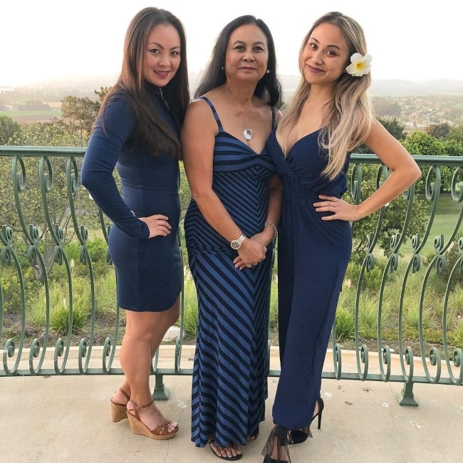 Alex Ow as seen in a picture that was taken with her mother and sister in May 2020