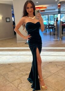 Alex Ow Height, Weight, Age, Boyfriend, Facts, Biography