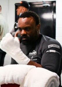 Derek Chisora Height, Weight, Age, Family, Facts, Education, Biography