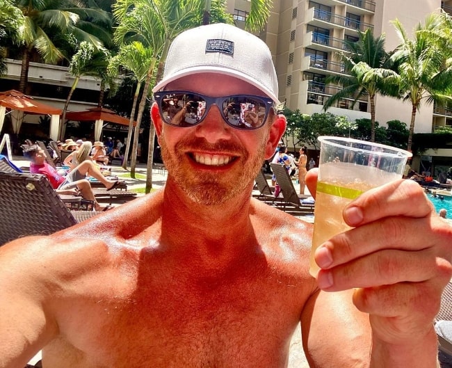 Ian Ziering as seen while taking a shirtless selfie in Honolulu, Hawaii in September 2021