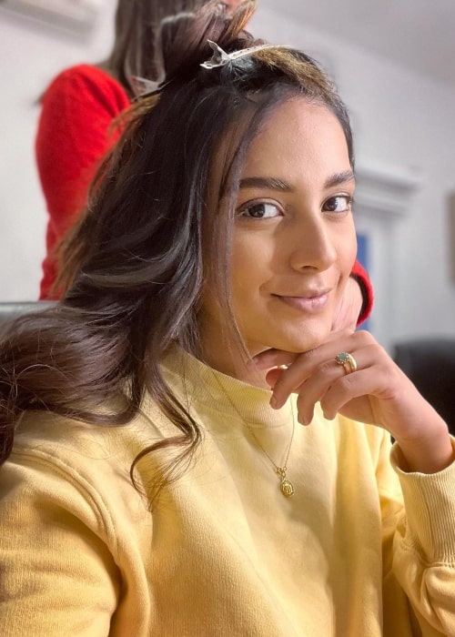 Iqra Aziz as seen in a selfie that was taken in December 2021