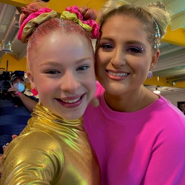 Kiya Barczyszyn as seen in a selfie that was taken with singer and songwriter Meghan Trainer in Los Angeles, California in November 2021