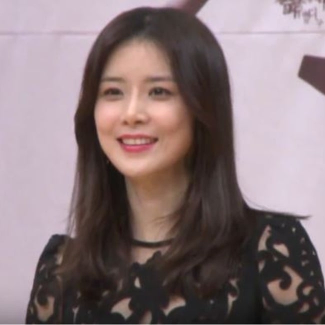 Lee Bo-young as seen in a screenshot from a video that shot in 2017