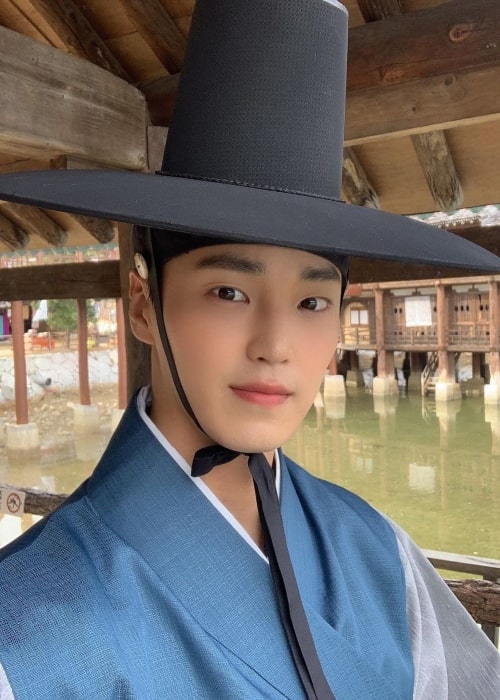 Lee Tae-hwan as seen in a selfie that was taken in January 2021