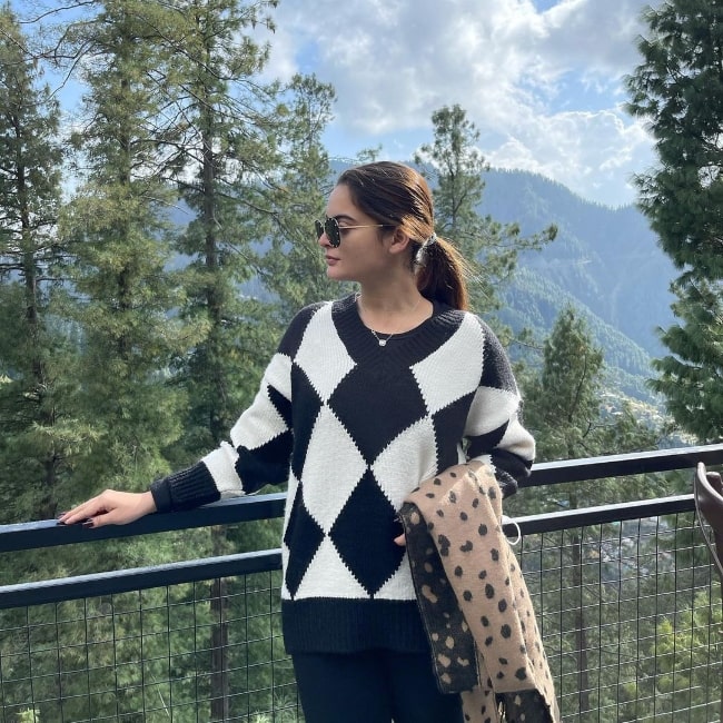 Minal Khan as seen in an Instagram post in October 2021