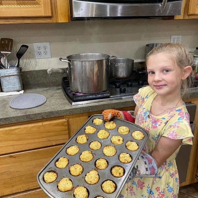 Callie-Anna Bates as seen in a picture while baking in 2021