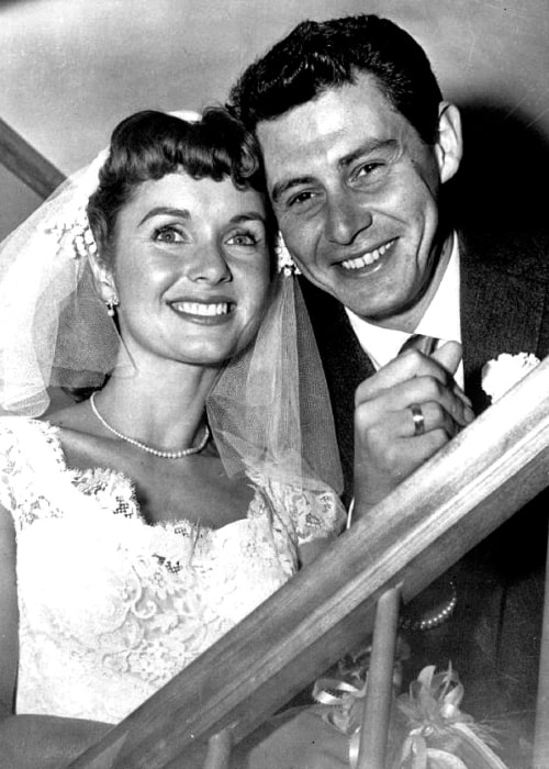 Debbie Reynolds and Eddie Fisher at their wedding in 1955
