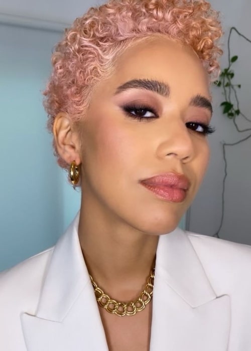 Jasmin Savoy Brown as seen in a selfie that was taken in January 2022