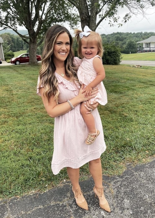 Khloé Eileen Bates as seen in a picture with her mother Whitney Bates in August 2021
