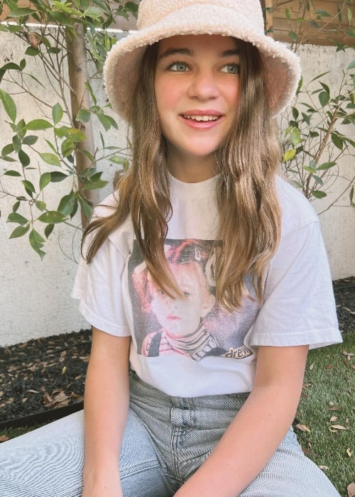 Raegan Revord Height, Weight, Age, Body Statistics Safe Home DIY