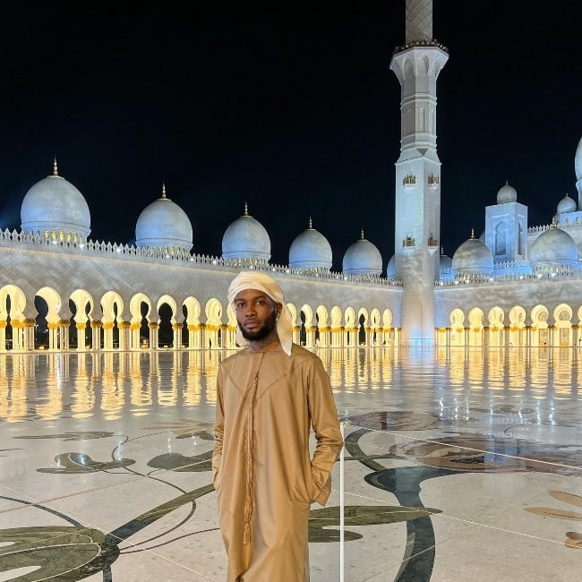 Shy Glizzy at Sheikh Zayed Grand Mosque in Abu Dhabi in December 2021