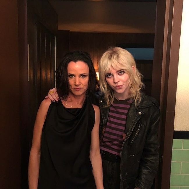 Sophie Thatcher as seen in a picture that was taken with fellow actress Juliette Lewis in October 2021