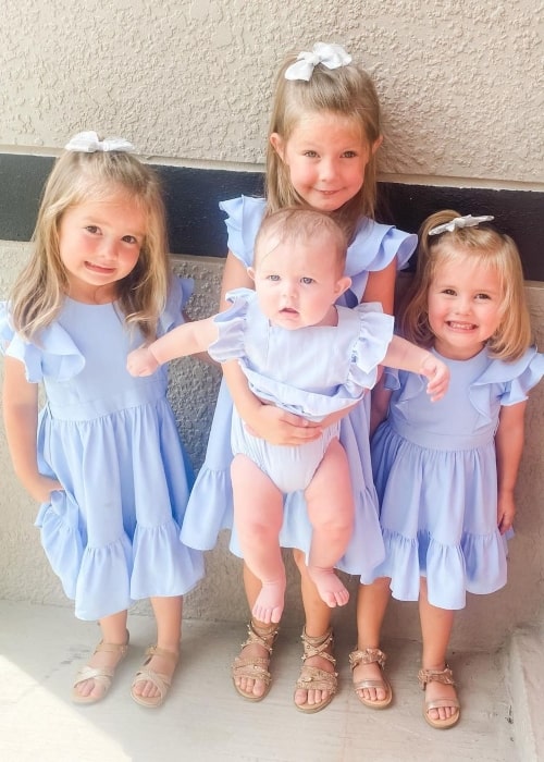 Zoey Joy Webster in a picture with her siblings Lexi, Maci, and Allie in August 2021