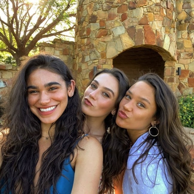 Aubrey Paige Petkowski, Riley Petkowski and Hailey Cornell in a selfie as taken in April 2020