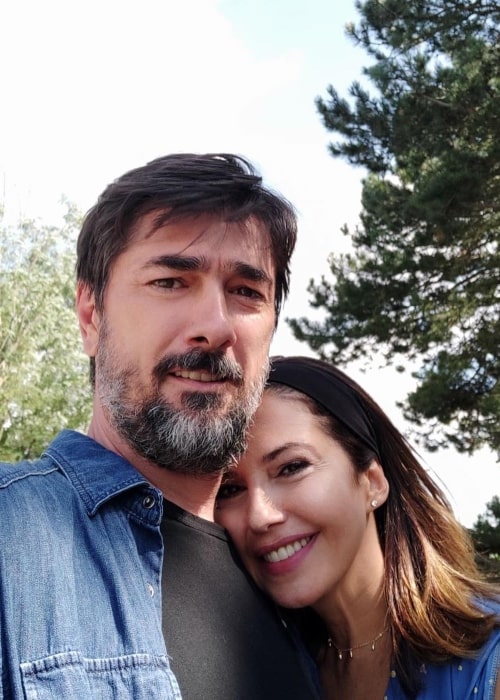 Fellow actor Vojin Cetkovic and Nataša Ninković in a selfie that was taken at the Park Bukovičke in August 2020