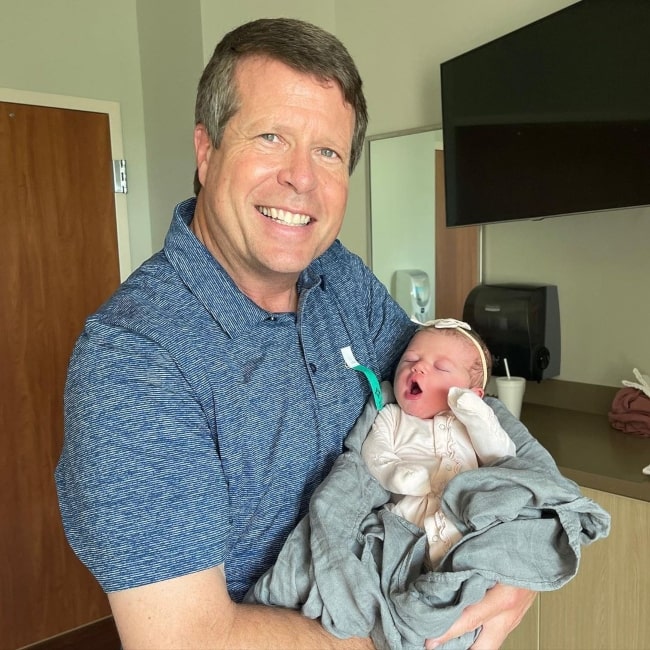 Jim Bob Duggar with his grandaughter Fern Elliana in July 2021