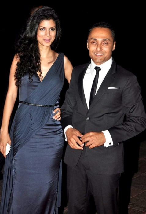 Rahul Bose and Tina Desai at Karan Johar's 40th birthday party at Taj Lands End in 2012